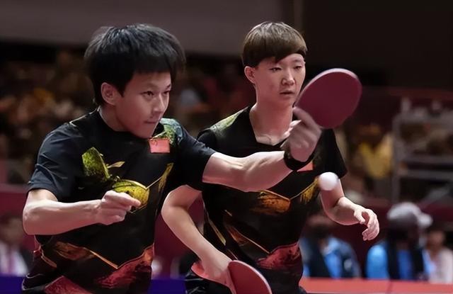 六场比赛中 六场比赛中