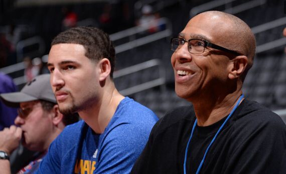 某城市网咖 某城市网咖