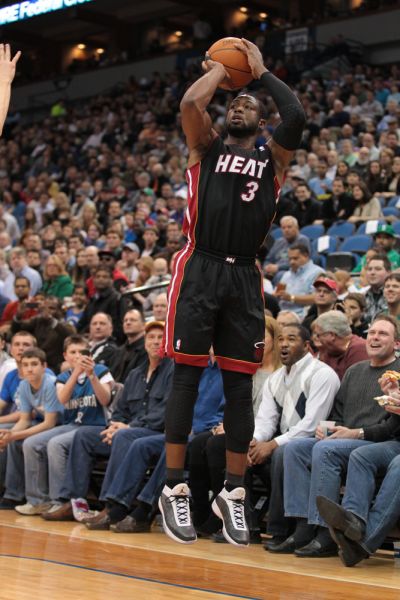 里夫斯通过 里夫斯通过