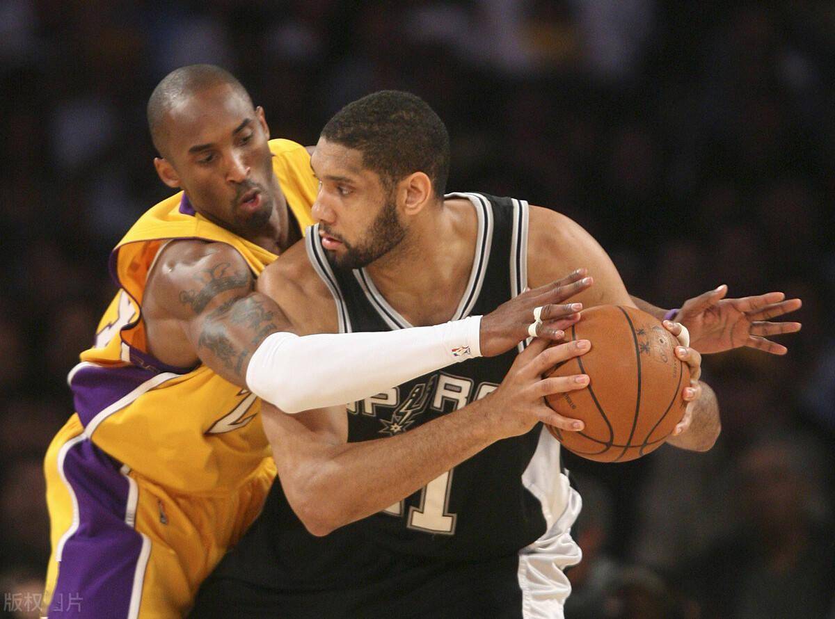 对霍福德采 对霍福德采